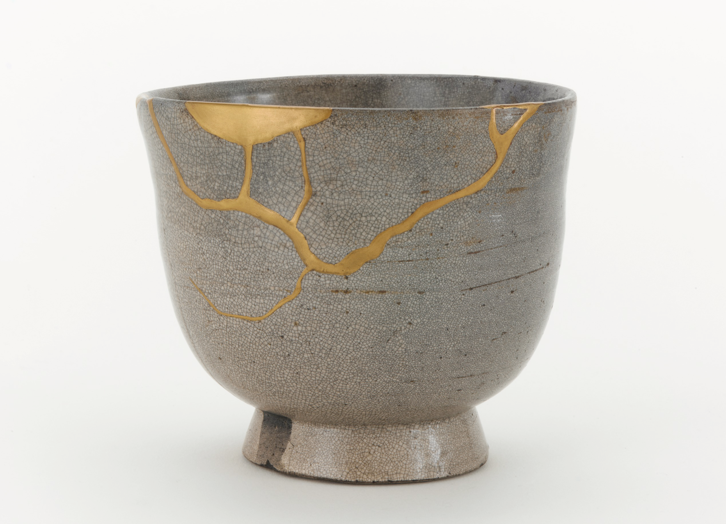 Ceramic bowl, once broken now repaired with gold